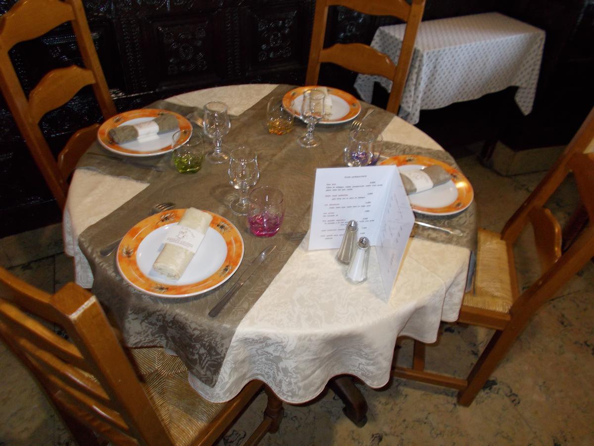 Logis Hotel Restaurant La Chaumiere Tournon-sur-Rhone Exterior photo
